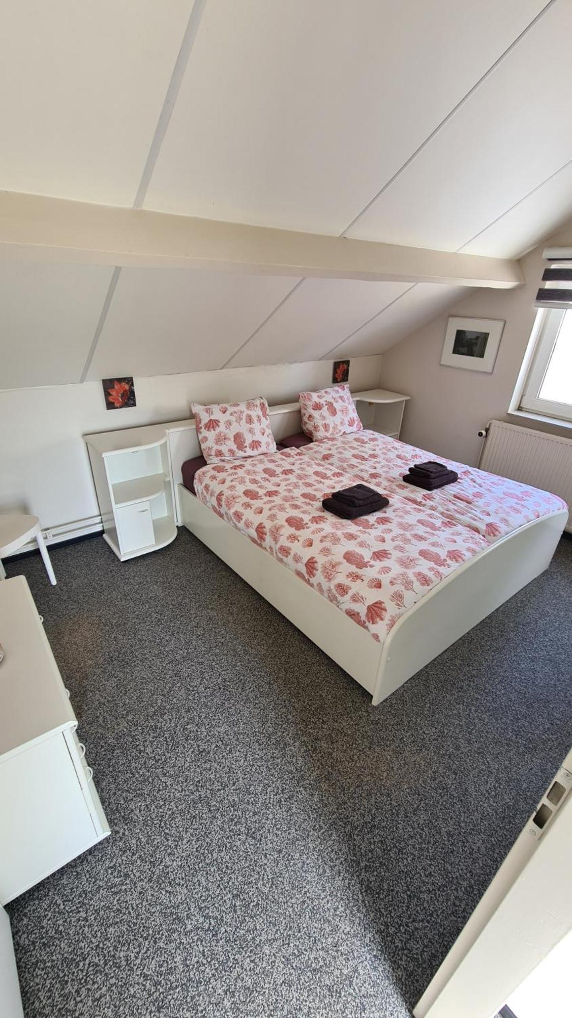 Roos Guesthouse Holiday Appartements Valkenburg aan de Geul Habitación foto